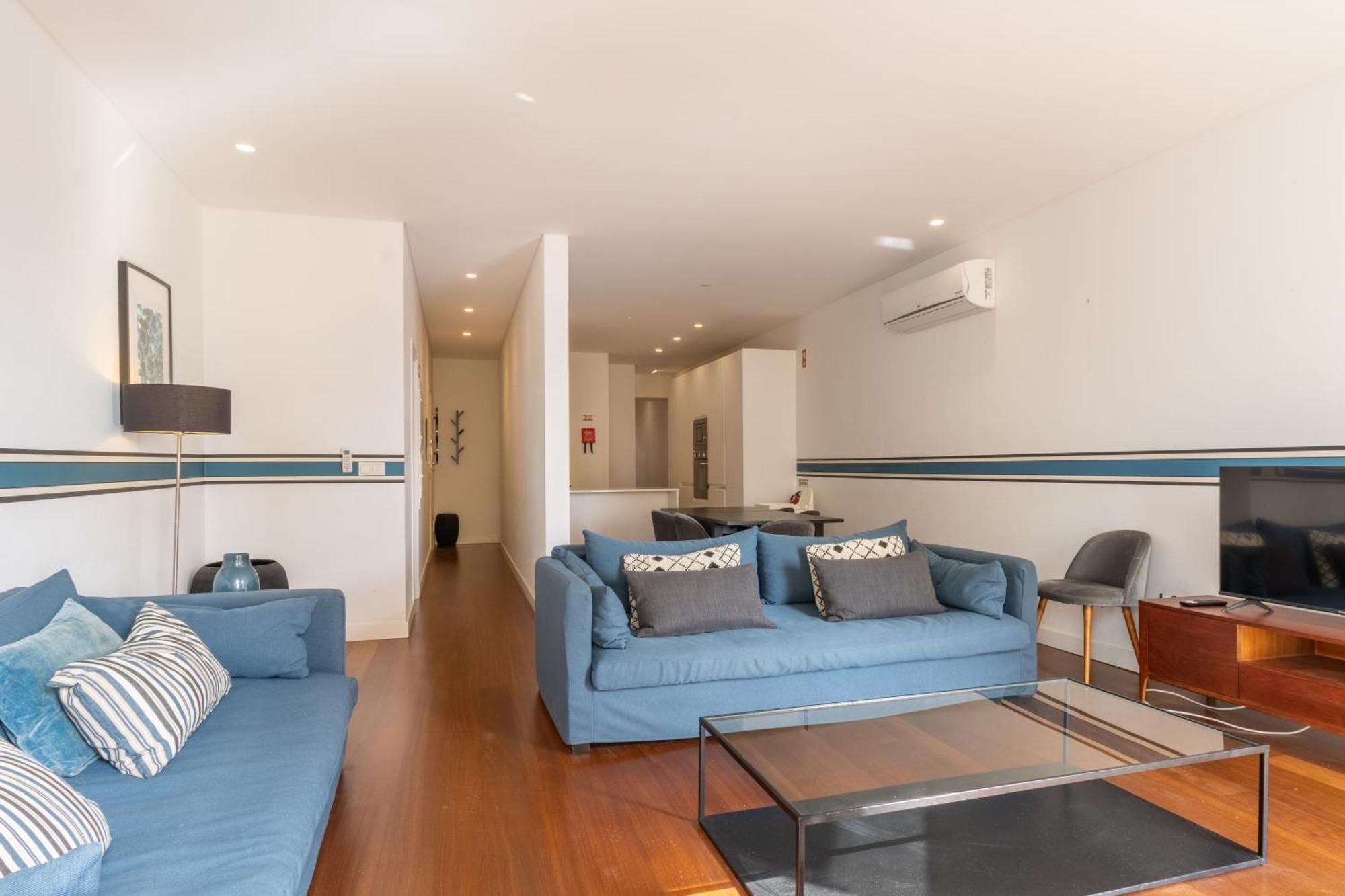 Modern 3Br, Terrace, Ac/Heating & Self Check-In Apartment Lisbon Exterior photo