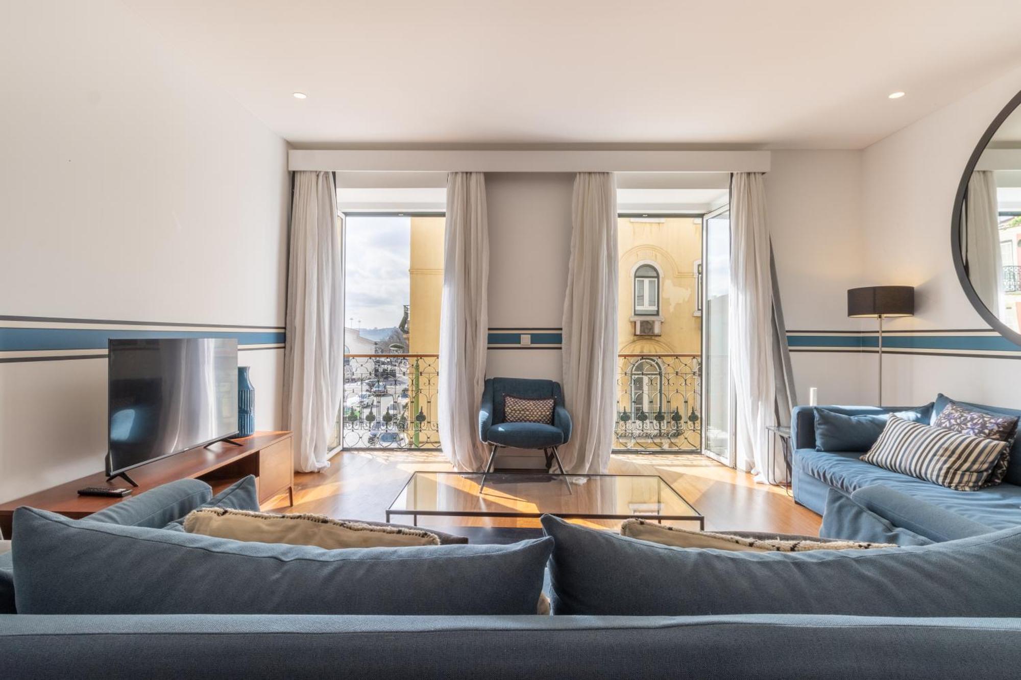 Modern 3Br, Terrace, Ac/Heating & Self Check-In Apartment Lisbon Exterior photo