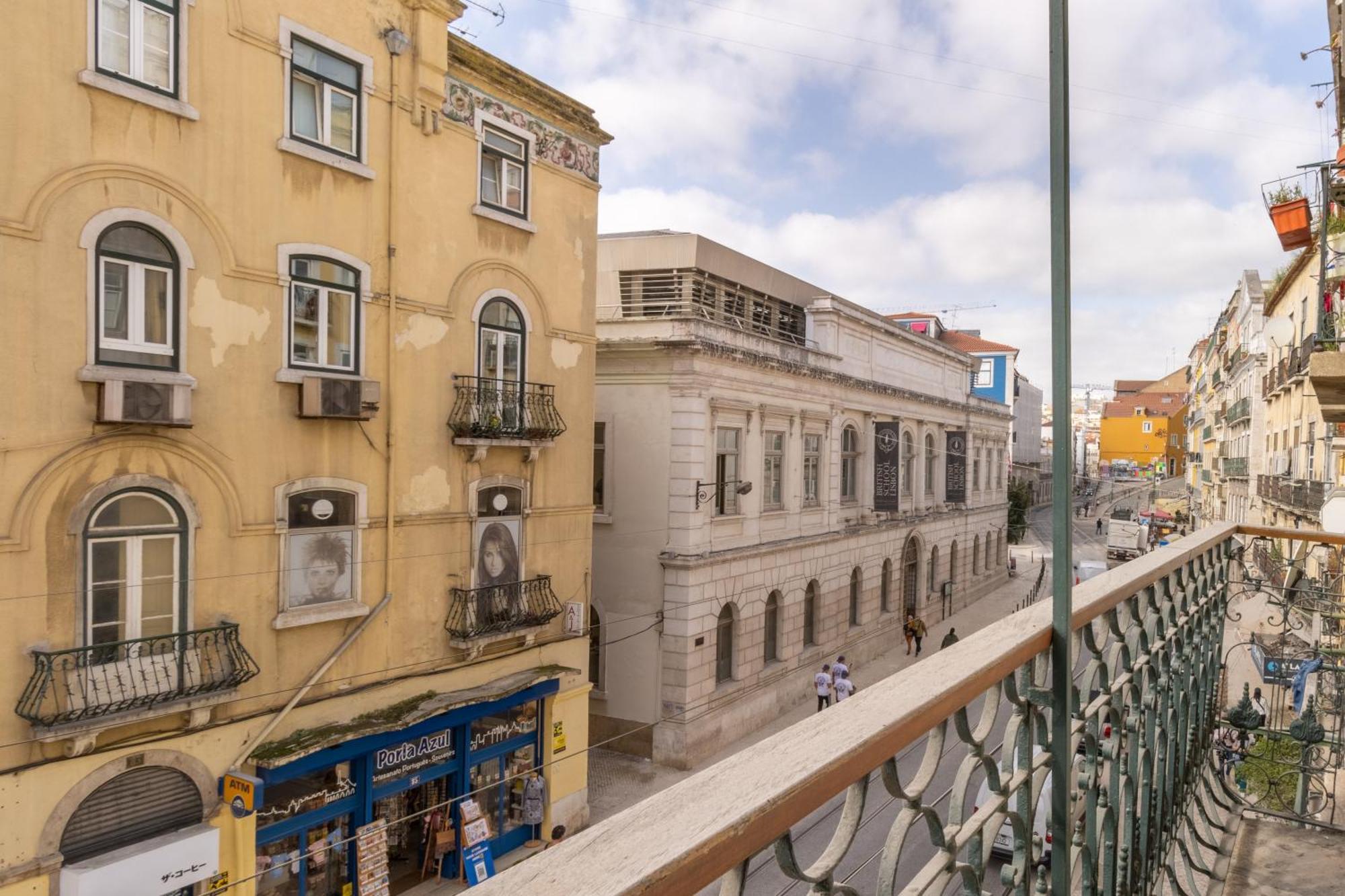 Modern 3Br, Terrace, Ac/Heating & Self Check-In Apartment Lisbon Exterior photo